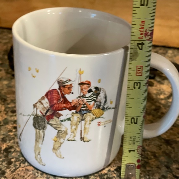 Vintage 1987 Norman Rockwell  Trout Dinner  coffee mug - Picture 4 of 4
